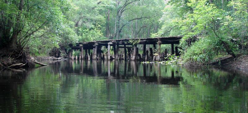 Withlacoochee River town bridge
