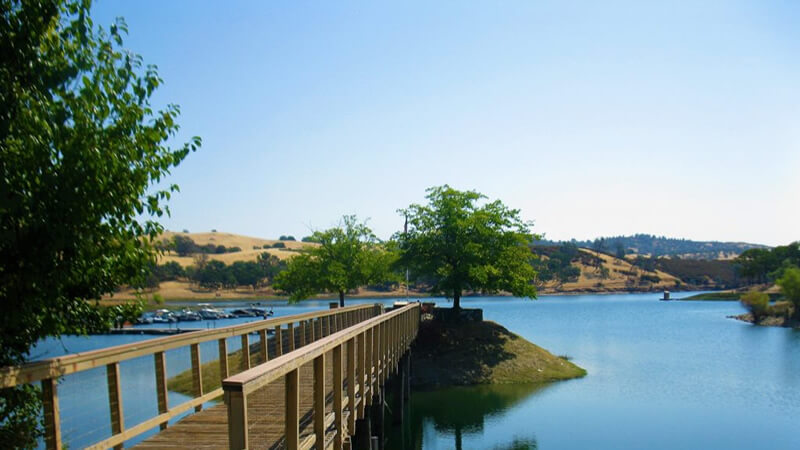 Pardee Reservoir photo